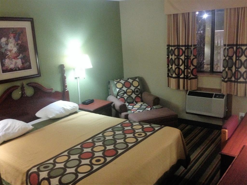 Super 8 By Wyndham Sikeston/miner Area Sikeston