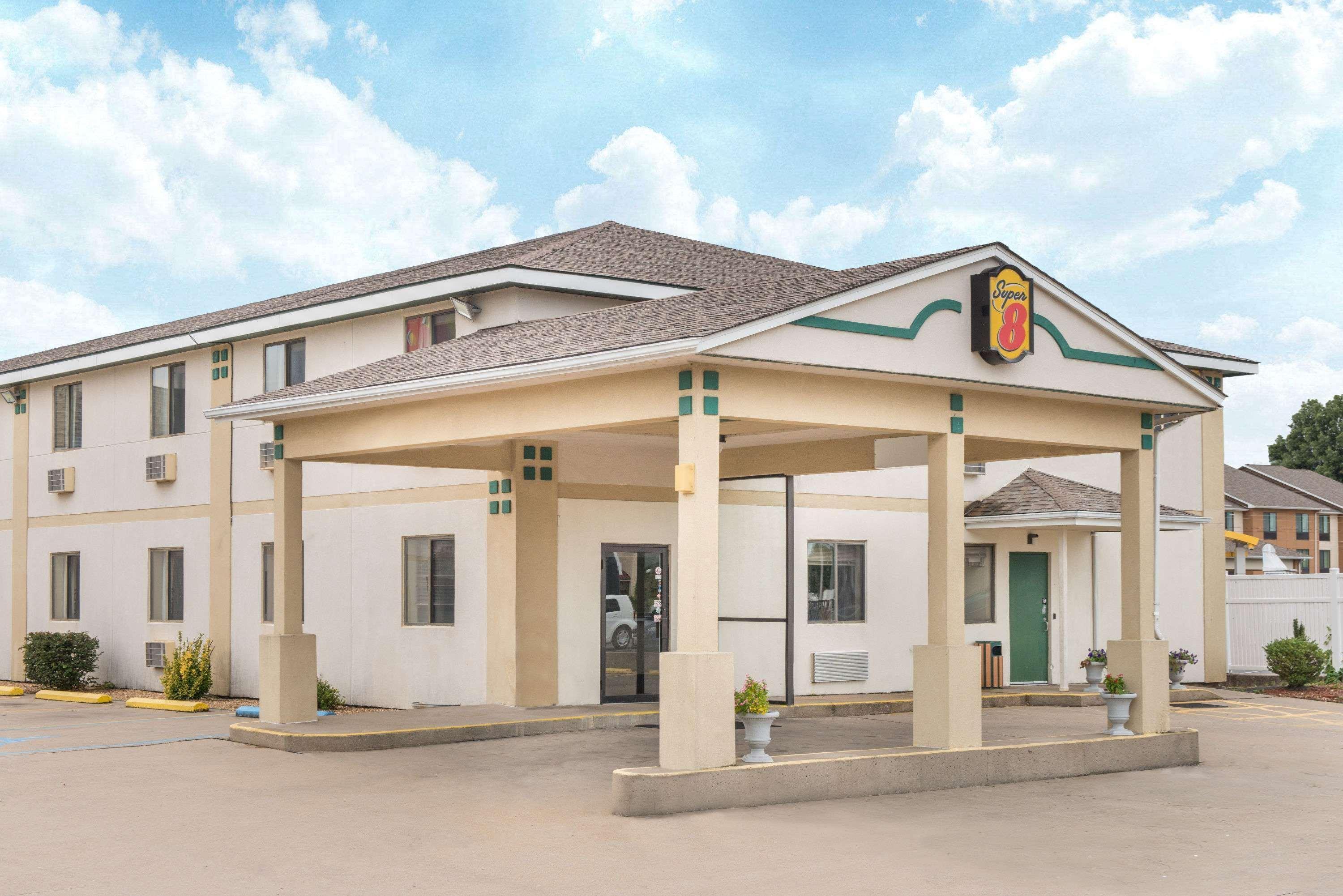 Hotel Super 8 By Wyndham Sikeston/miner Area